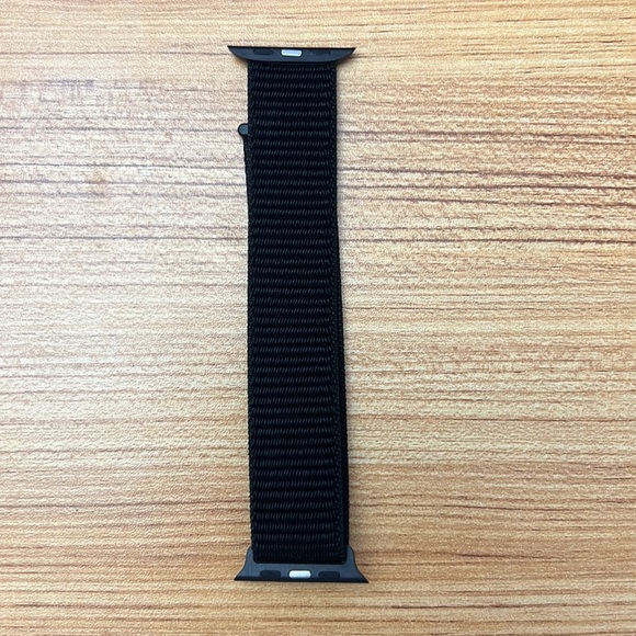 NEW[BAND] Black Strap Loop For Apple Watch - Picture 2 of 7